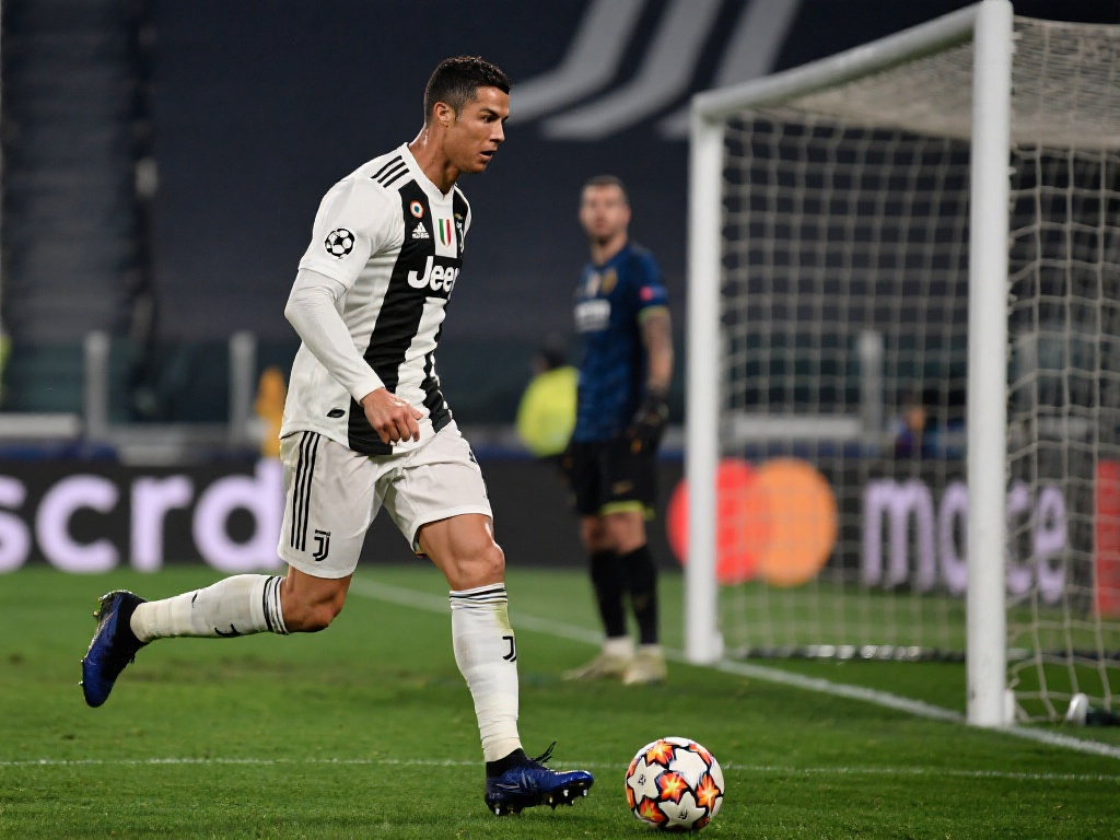 C罗打破7场不胜魔咒!联赛20+进球粉碎退役谣言 破除尴尬记录:7场0胜不再是阻碍
对于